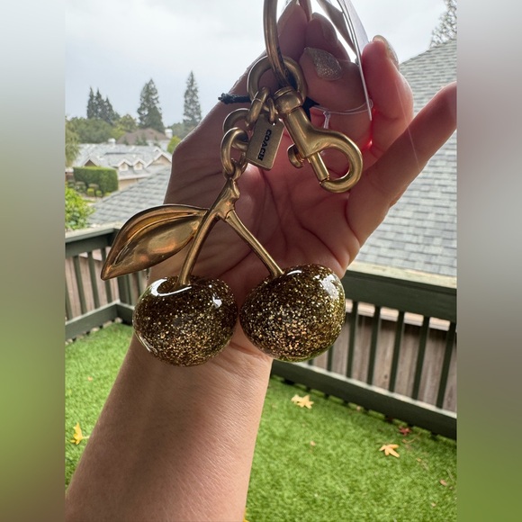 NWT Coach Gold Glitter Cherry Bag Charm Retail $95 - Picture 5 of 7